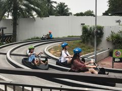 -圣淘沙天际线斜坡滑车