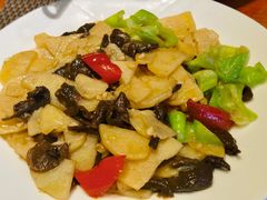 黄蘑土豆片-秦三驴(云飞街店)