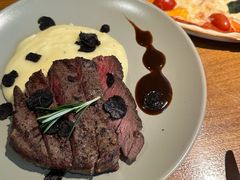 -JINNS锦时 steak&pizza(浸信会礼拜堂旧址店)