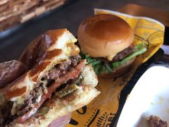 -UMAMI乌玛米披萨·汉堡·清真Halal(红岭北店)