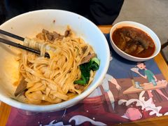 泡椒鸡杂米粉-呷佬·长沙手工米粉(金沙江路店)