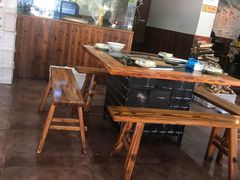 大堂-三里屯土灶炖公鸡地锅鸡(江东店)