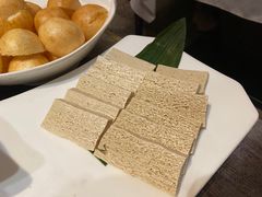 -泓炙颐凤鲜海鲜火锅料理(桐乡店)