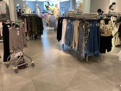 -H&M(天一广场店)