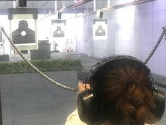 -都市枪神实弹射击俱乐部