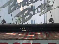-BURGER BRO'S