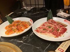 -山川小町·极番烧肉(新地假日广场店)