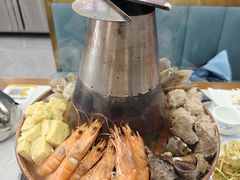 -一口猪海鲜浑锅·东北家常菜