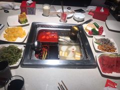 -海底捞火锅鲜切牛肉主题店(长寿路店)