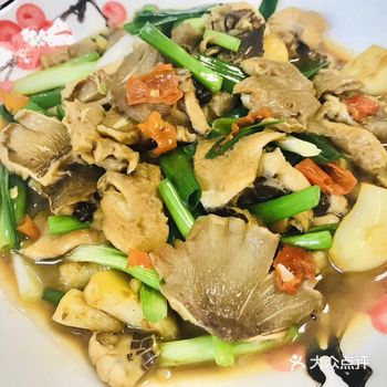 非常下饭一道素炒伞菇超好吃