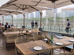 露天位-MONICH牛排融合餐厅(和义大道购物中心店)