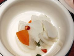 酸萝卜-黄家码头老火锅(解放碑旗舰店)