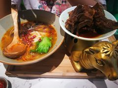 招牌牛大骨圆粉-百春原湖南牛肉粉(百联世纪店)