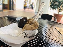 -VENCHI 闻绮(上海佛罗伦萨小镇店)