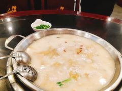 -老来福·非遗酸汤兔(凯旋路店)