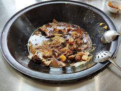 -粘豆包柴火铁锅炖