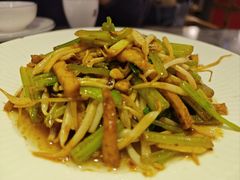 -闫府私房菜·老字号(恒隆店)