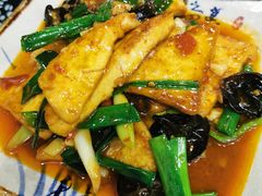 -黄桷树曹家私房菜(江与城店)
