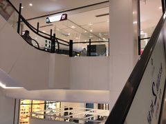 -首创奥特莱斯(西安店)