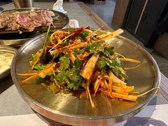 -草家酱蟹炭火烤肉店(珲春南路一店)