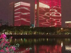 -万绿园