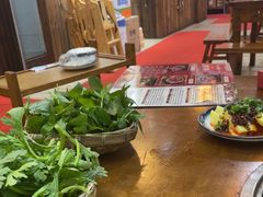 -岳记兴隆·青城腊排铜火锅(融创店)