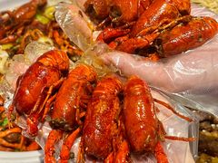 -肥小宝·金牌油焖大虾(襄阳龙虾地标店)