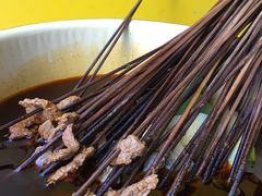 -拈签一笑黄牛肉辣卤串串