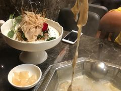 -佬土鹅肠火锅(解放路店)