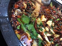 -烧哥美蛙肥肠鱼火锅·十五年社区店