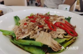 Fresh Bamboo Shoots with Water East Mustard