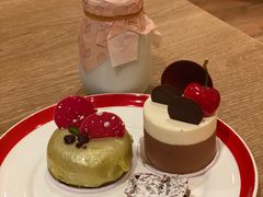 -咖啡苑自助餐厅·中国大饭店