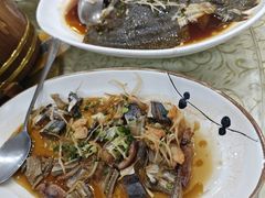 -鹏城人家海鲜酒家·23年老字号(较场尾店)