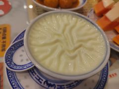 -广信牛奶甜品世家(台东店)
