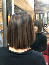 -天下皇剪新潇洒美容美发