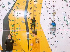 -问山MountQuest攀岩馆