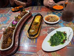 -乡村馕坑肉·烧烤·新疆菜·本地人更爱吃(阿勒泰首店)