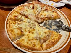 金枪鱼披萨配蛋黄酱-萨莉亚意式餐厅(国和1000店)