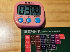 -小小河边鱼(天润城店)