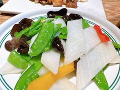 -云海肴·汽锅鸡·云南代表菜(天山百盛优客店)