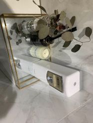 -初颜品佑肌肤管理
