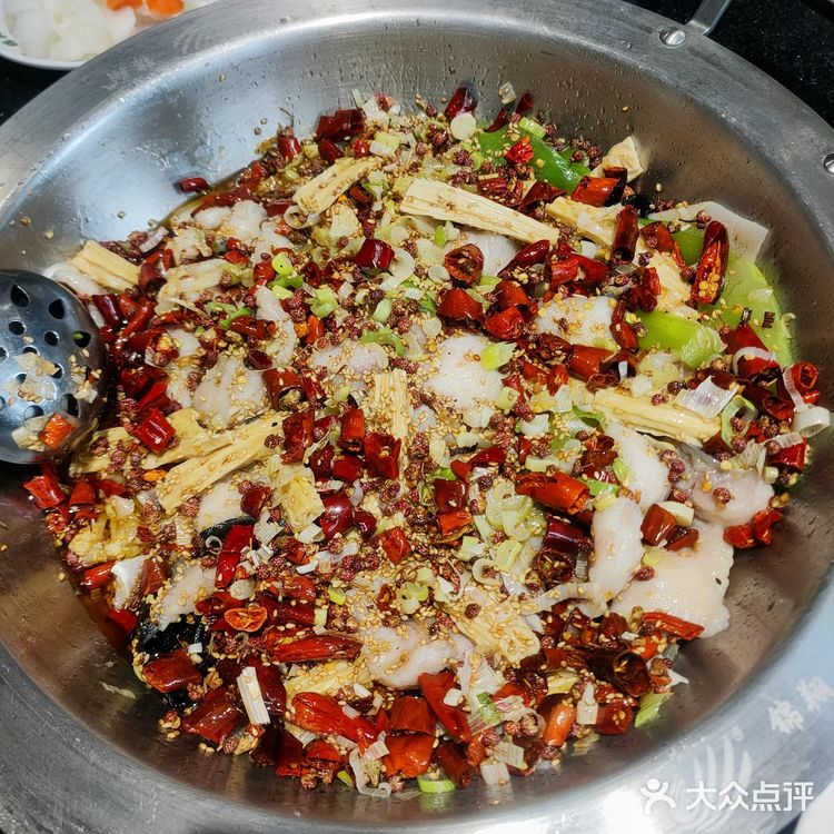 没有刺的鱼吃起来真方便！