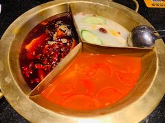 -周师兄大刀腰片火锅(洪崖洞旗舰店)