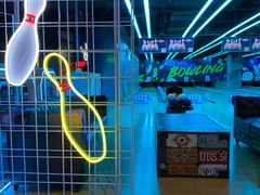 -世代星球·保龄球·镭战真人CS·团建(杨浦店)