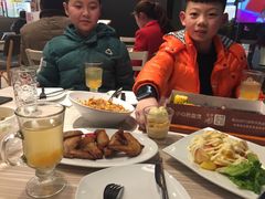 -必胜客(兴华中路PH店)