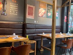 大堂-唯成•韩国炭火烤肉 유성고기