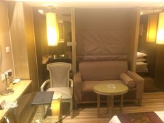 -南京双门楼宾馆(盐仓桥地铁站阅江楼店)