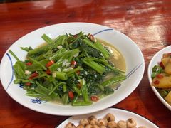 -芦茨金富饭庄·25年老字号·专做稻草鸡