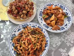 -天天向上素食餐厅(五台山店)