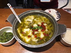 -渝是乎酸菜鱼(龙旗购物中心店)